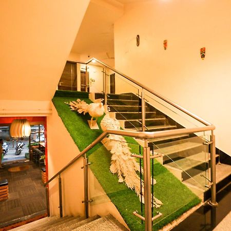Hotel White Fields Hitec City, Хидерабад Екстериор снимка