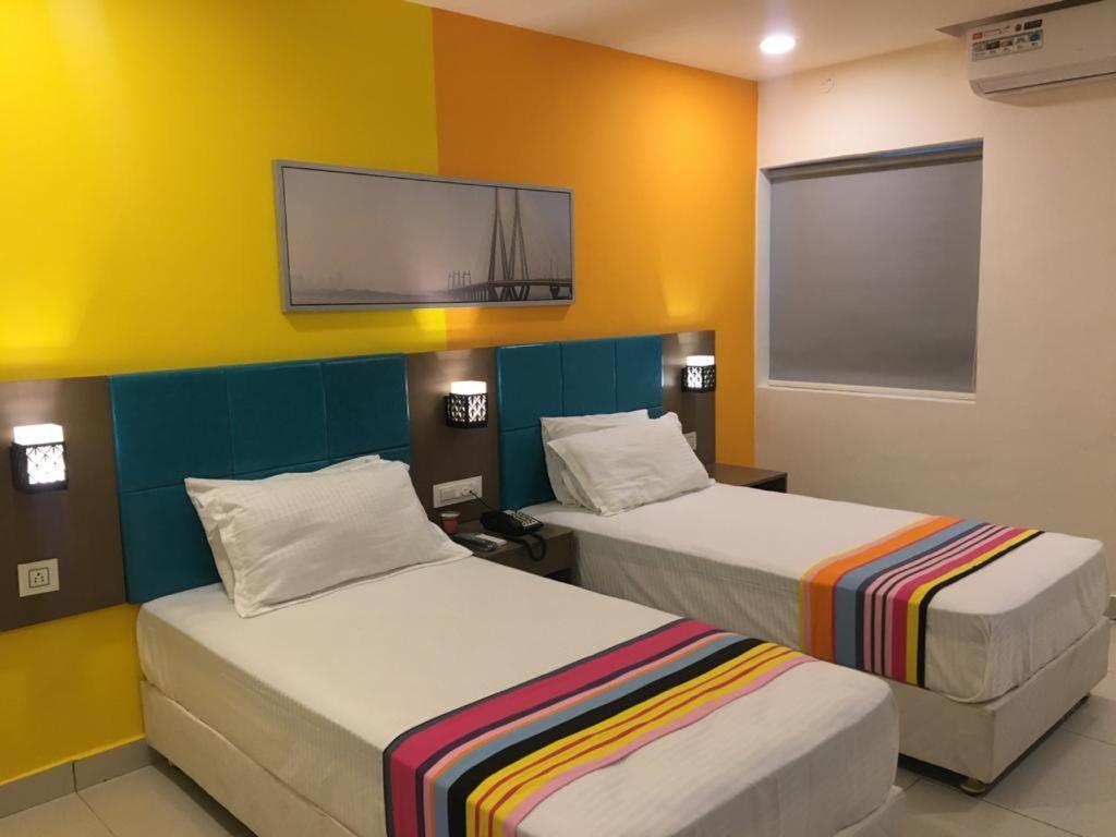 Hotel White Fields Hitec City, Хидерабад Екстериор снимка