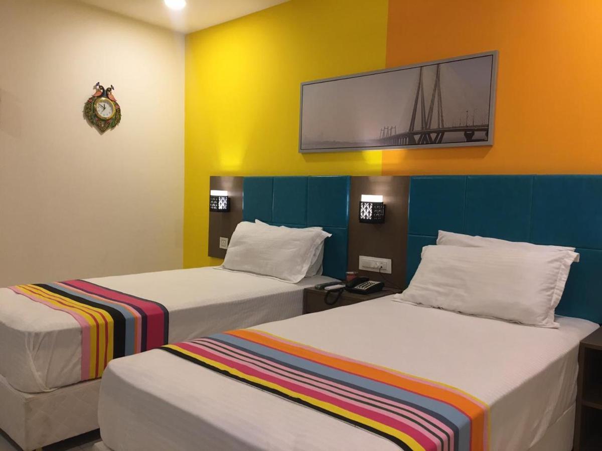 Hotel White Fields Hitec City, Хидерабад Екстериор снимка