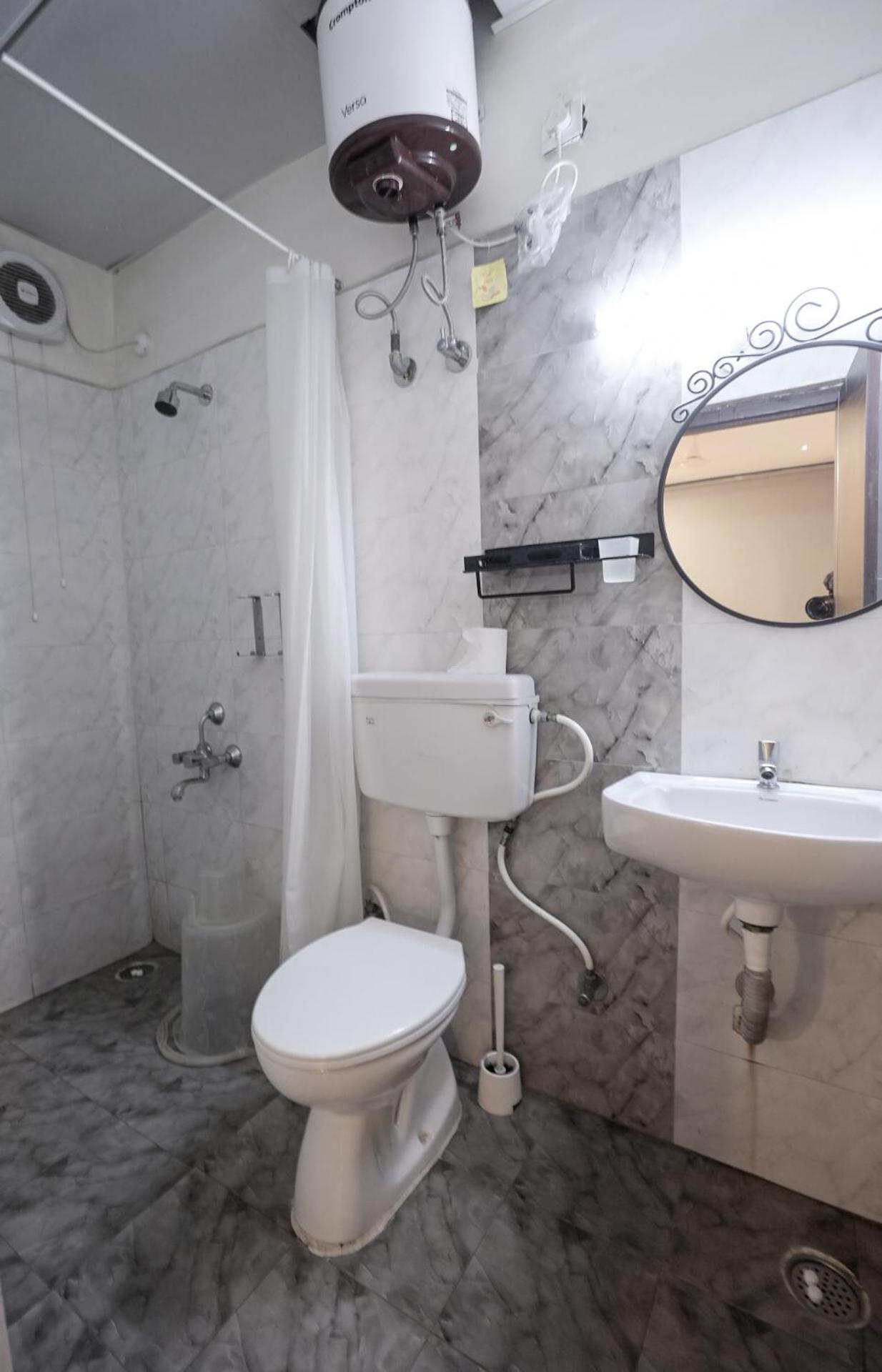 Hotel White Fields Hitec City, Хидерабад Екстериор снимка