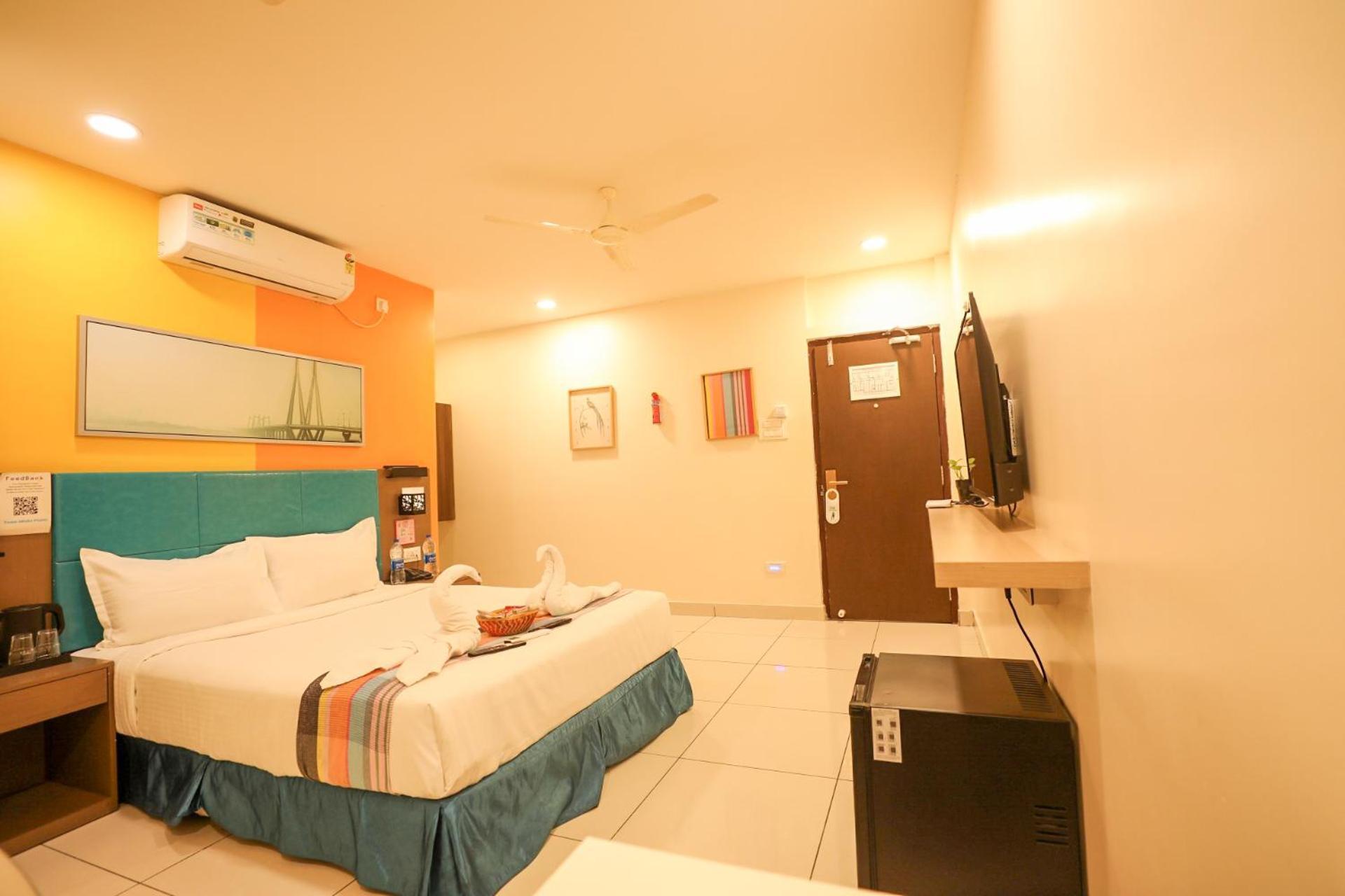 Hotel White Fields Hitec City, Хидерабад Екстериор снимка